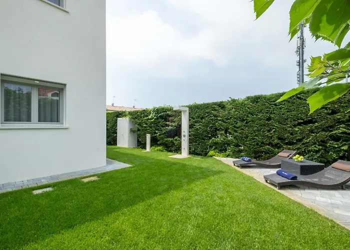 Apartament Maribeach 3 *