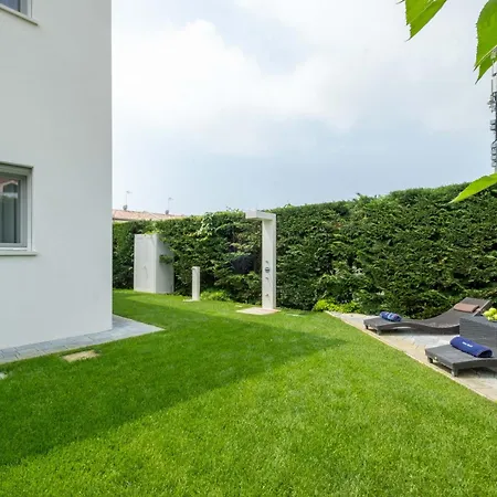 Apartament Maribeach 3 *